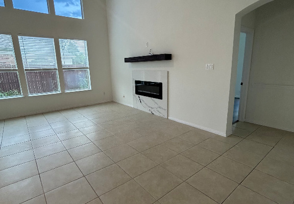 412 CYPRESS HL DR