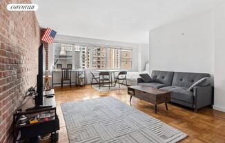155 E 34th St