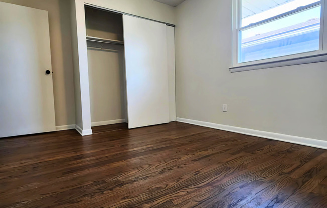 3 beds, 1 bath, $1,700