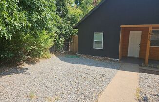 2 beds, 1 bath, $2,045