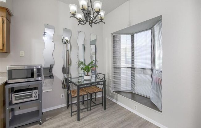 Furnished 1x1 North Campus Apartment on Guad
