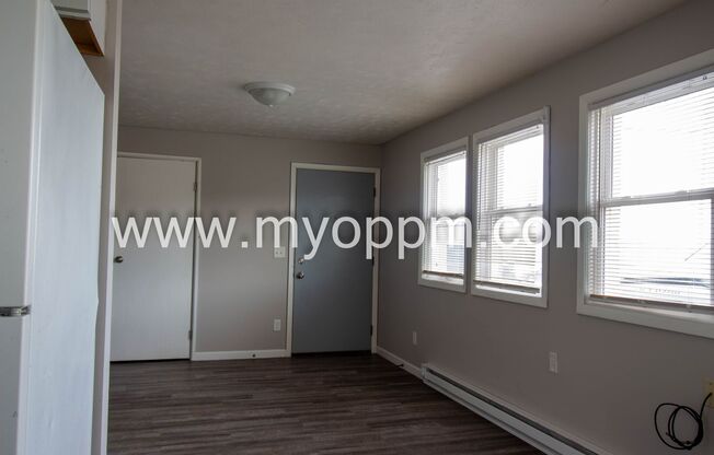 Studio, 1 bath, 550 sqft, $800, Unit 5940.5