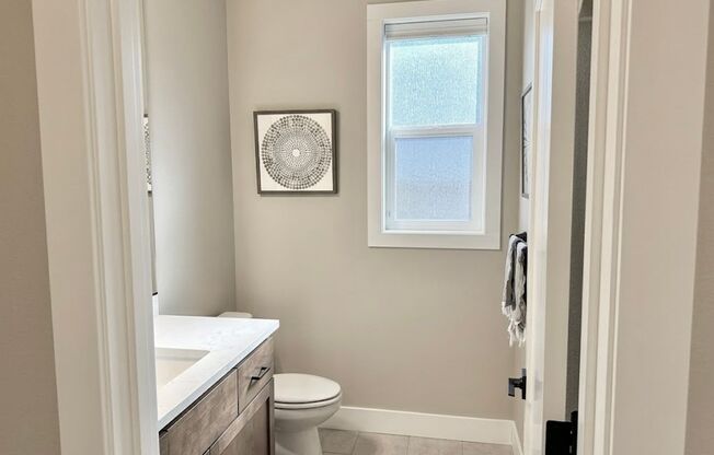 3 beds, 3 baths, $3,495