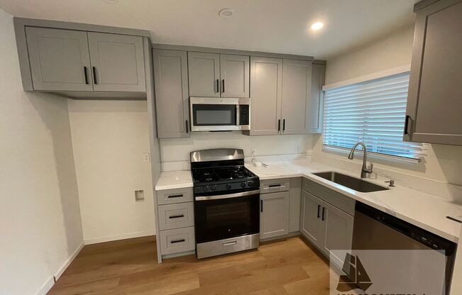 1 bed, 1 bath, 600 sqft, $2,600, Unit D