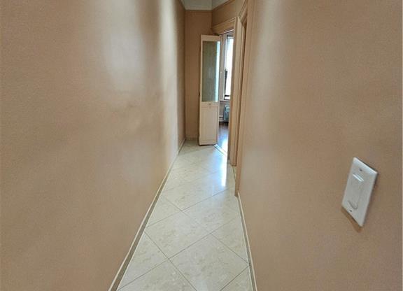 136 BAY RDG AVE