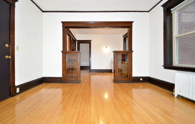 1 bed, 1 bath, 410 sqft, $975, Unit 5 - 130 - 4