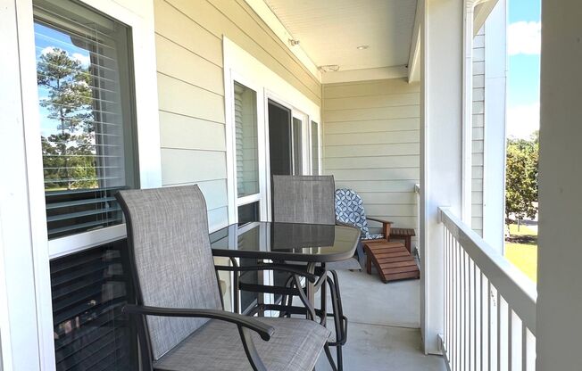 2 beds, 2 baths, $1,395, Unit Unit 305