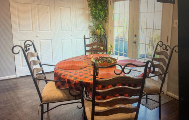 8606 HAMILTON CT