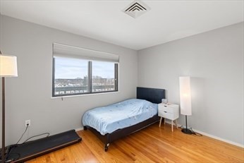 2 beds, 2 baths, 871 sqft, $2,950, Unit 721