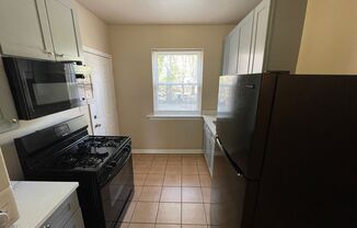 2 beds, 1 bath, $1,400, Unit 2648 # 5