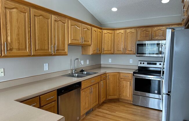 Comfortable 3-Bedroom with Garage & Fenced Yard for Rent