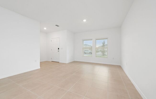 4 Bedroom/2 Bath Home with WaterView in Stepping Stone of Poinciana