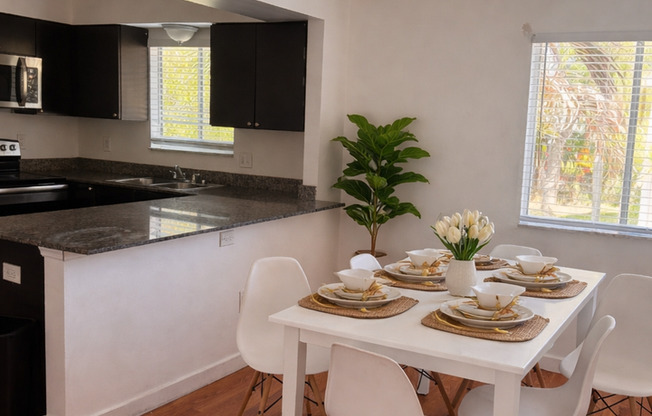 3 beds, 2 baths, 1,205 sqft, $2,075, Unit 126