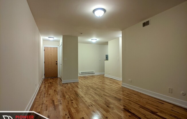 555 W Arlington Pl