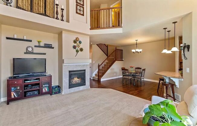 Stunning 3-Bed 3 Bath Townhouse in Broomfield!!