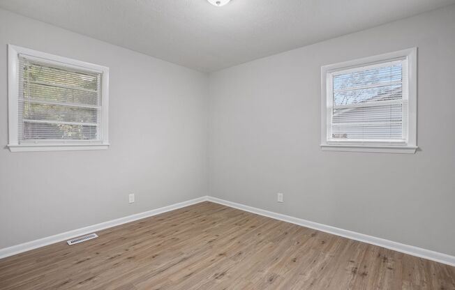 3 beds, 1 bath, $1,200