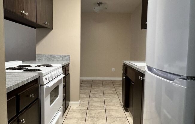M100 - Riverview West Apartment