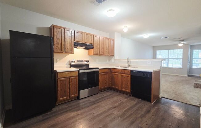 Two Bedroom Townhome With Dual Master Bedrooms!