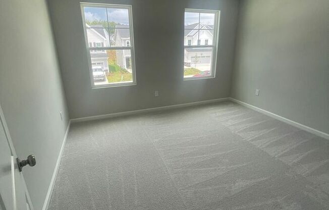 517 HANOVER SHR LN