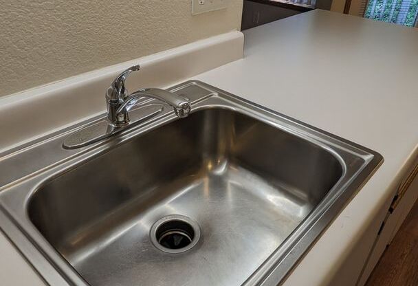 1 bed, 1 bath, 650 sqft, $1,225, Unit 4048