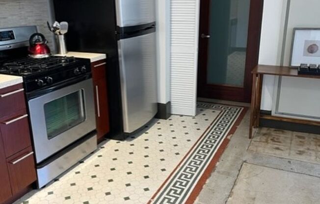 1 bed, 1 bath, 690 sqft, $1,916.67, Unit BEI-0614