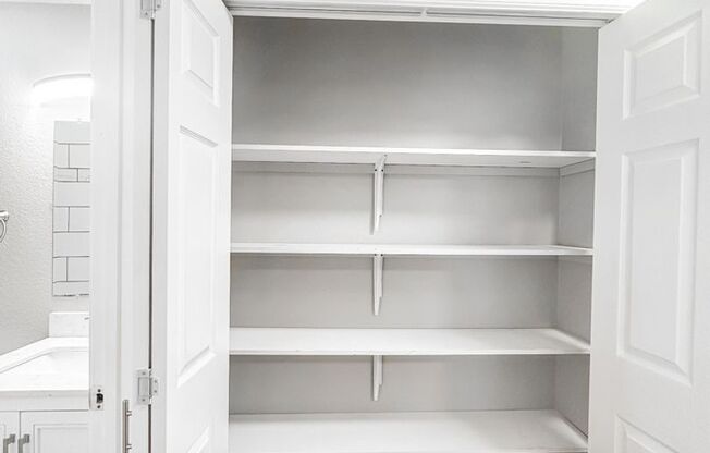 2 beds, 2 baths, 1,096 sqft, $1,575, Unit 1891C