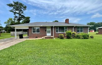Super Clean 3 bed 2 bath home in Athens in Lovely Subdivision!