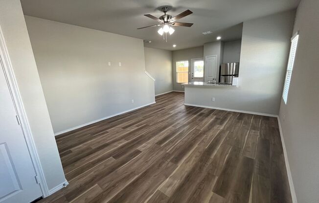 3 beds, 2.5 baths, 1,250 sqft, $1,445, Unit 254 Marigold Pl