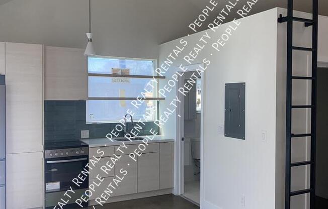 1504 ALTA VIS DR