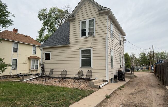 3 beds, 1 bath, $1,175