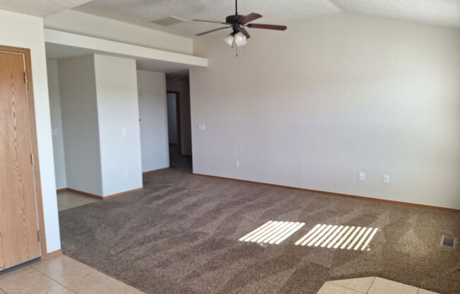 3 beds, 2 baths, $1,495