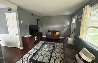 3 beds, 1 bath, $1,500