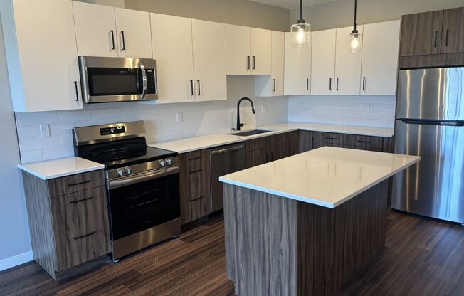 1 bed, 1 bath, 929 sqft, $1,800, Unit 208