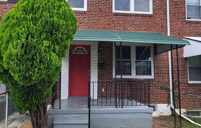 Stunning 3-Bedroom Renovated Townhome in Edmonson Village