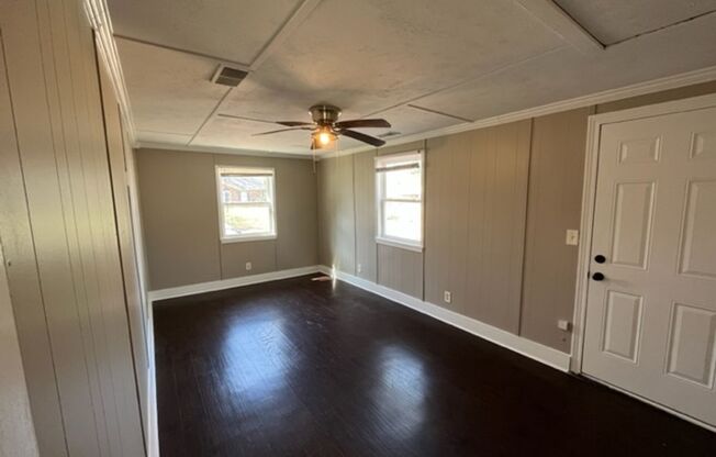 Renovated 4 Bedroom 1 Bath Home for Rent!