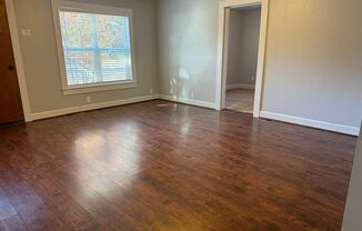 3 beds, 1 bath, $2,200