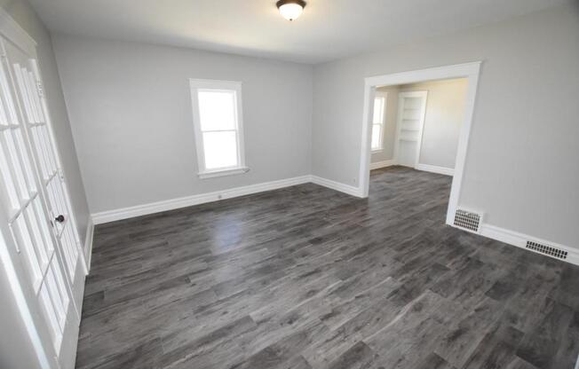 543 HAMMOND AVE