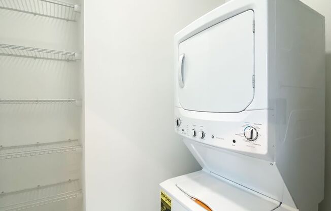 Studio, 1 bath, 351 sqft, $2,150, Unit 1050-202