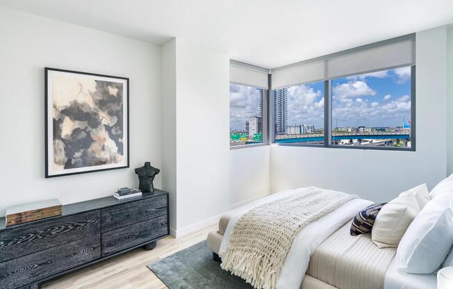 Wake up to bright interiors and vibrant city views in your Modera Riverside home