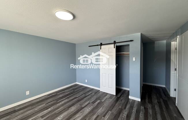 20027 30 AVE S