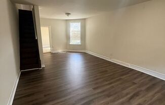 3 BED 1.5 BATH HOME FOR RENT.