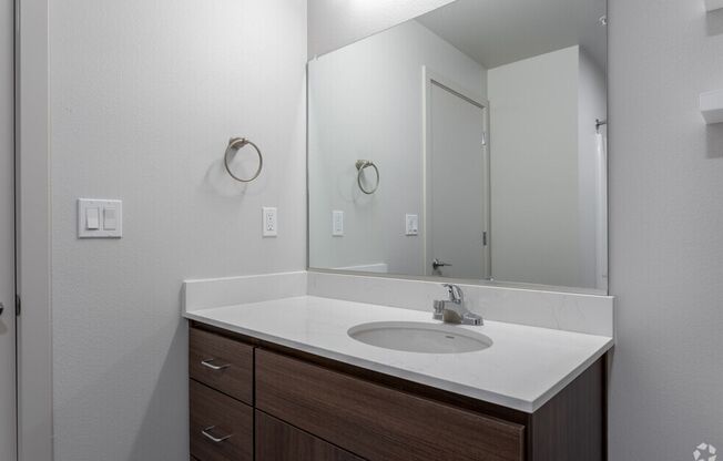 2 beds, 2 baths, 800 sqft, $1,900, Unit A204