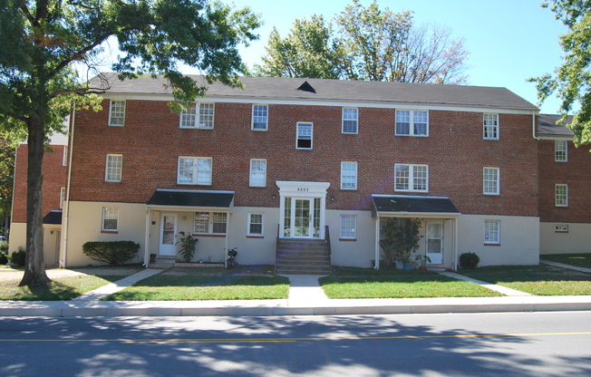 Edgewood - The Grove - 3 Bedroom 1 Bath