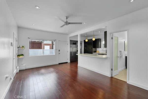 1 bed, 1 bath, 700 sqft, $3,700