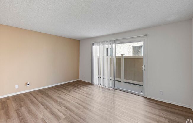 2 beds, 2 baths, 967 sqft, $2,620, Unit # 020