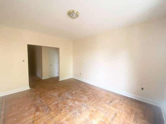 8302 6 AVE 