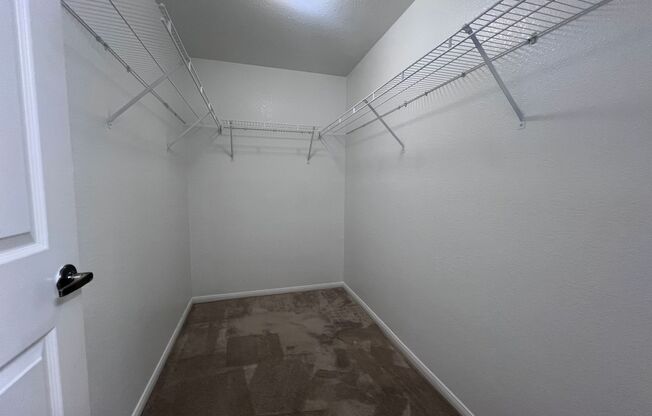 2 beds, 2 baths, $1,650, Unit # 2034