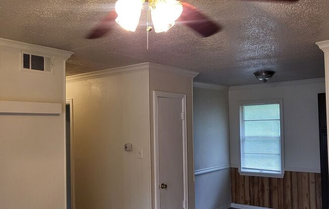 244 River Oaks Dr, Lancaster, TX 75146