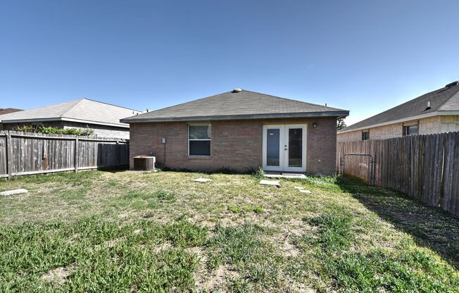 3 beds, 2 baths, $1,595