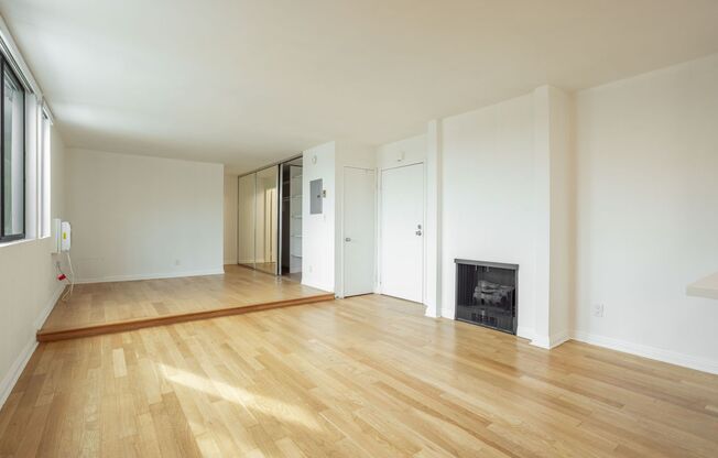 Studio, 1 bath, 519 sqft, $2,450, Unit 309